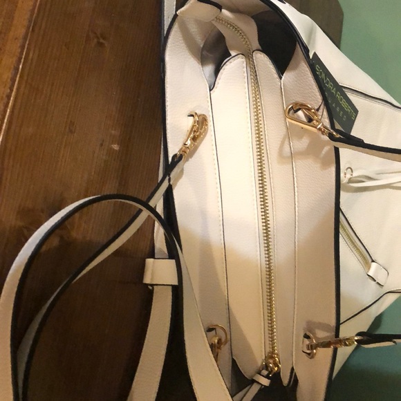 NWT Sondra Roberts white large handbag - Picture 5 of 7